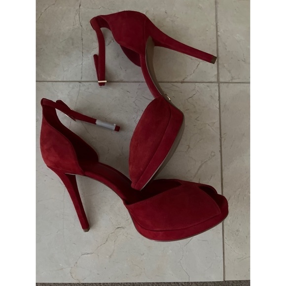 MICHAEL KORS RED PEEP TOE SUEDE HEELS - Picture 6 of 7